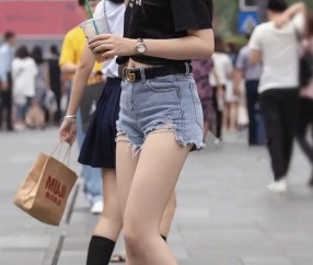 探索孕期奥秘，四个月胎儿的位置与发育